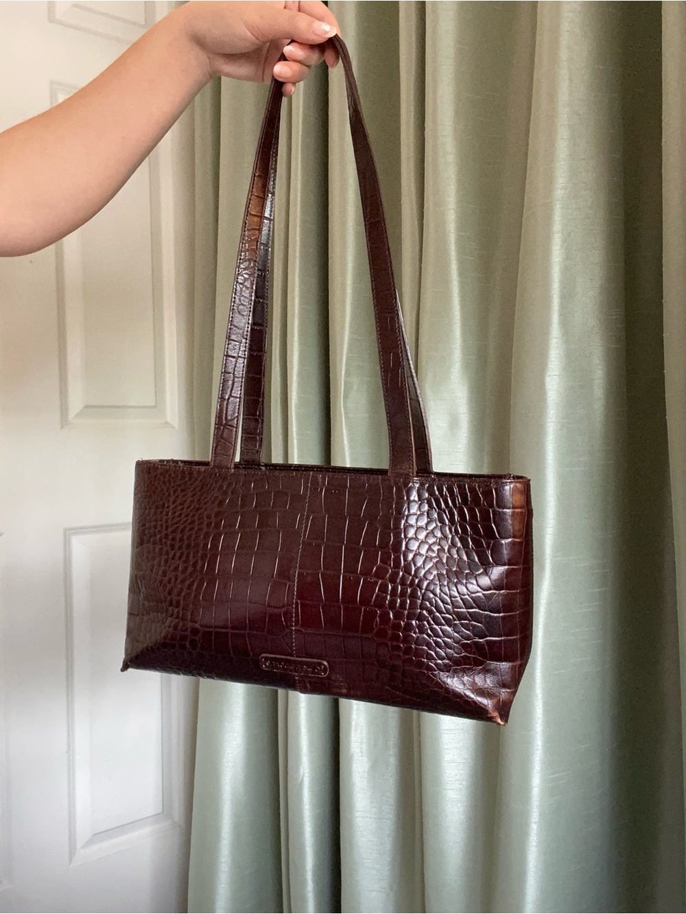 Liz Claiborne Croc-Embossed Dark Burgundy Shoulder Bag - Picture 2 of 10
